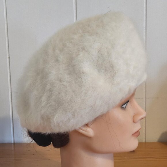 Angora white fur hat - Picture 2 of 4